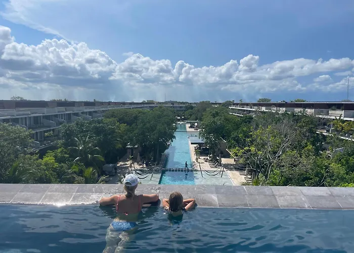 Playacar Luxury 2-bedroom Retreat - Multiple Pools * Playa del Carmen