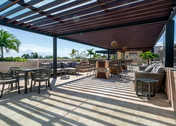 Playacar Luxury 2-bedroom Retreat - Multiple Pools *