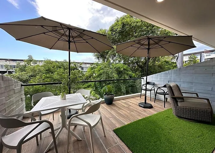 Playacar Luxury 2-bedroom Retreat - Multiple Pools Appartement Playa del Carmen